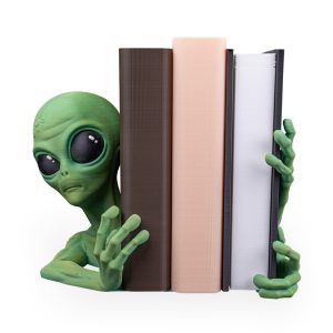 Shelf_invader_WB_1_e7f8b08fe7